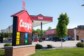 Casey’s gets a slice of Acumera’s edge to bolster its convenience stores