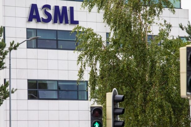 ASML and TSMC Can Disable Chip Machines If China Invades Taiwan
