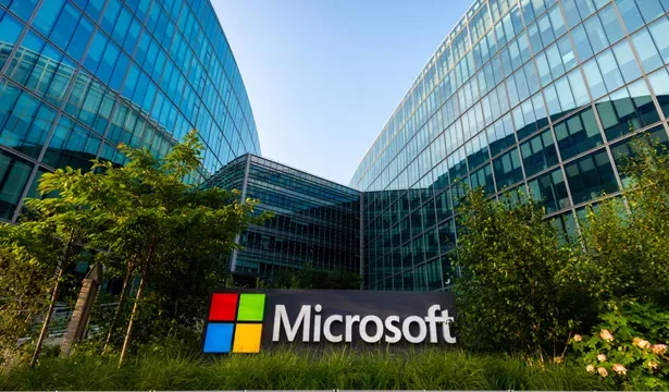 Facade of the French headquarters of Microsoft
