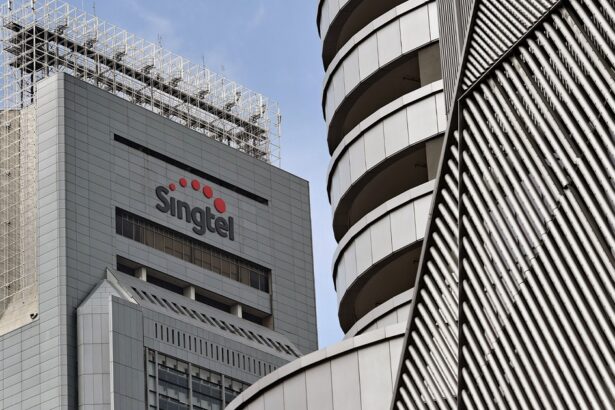 KKR, Singtel to Invest $1.3B in Data Center Firm STT GDC