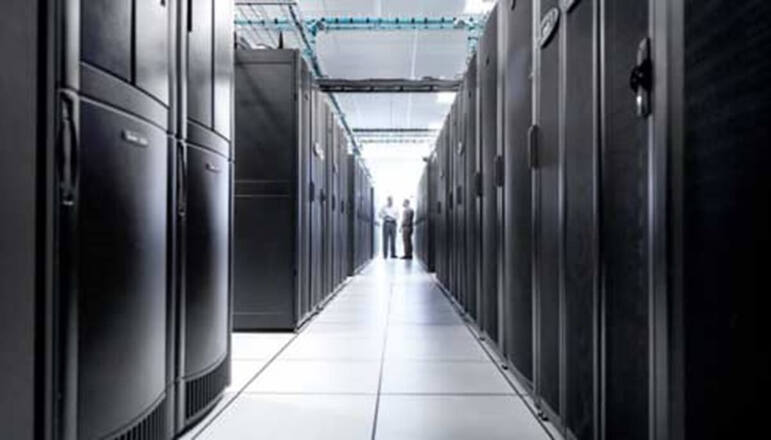 Liquid Cooling for AI Data Centers - Schneider Electric