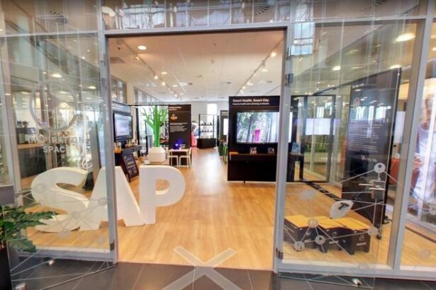 Companies Anticipate 30% Cost Savings with AI, Favor Cloud for SAP S/4HANA