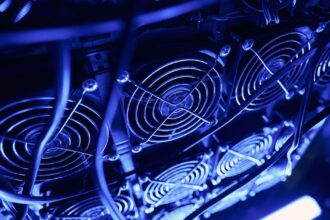 What Is Closed-Loop Cooling, and When Should Data Centers Use It?