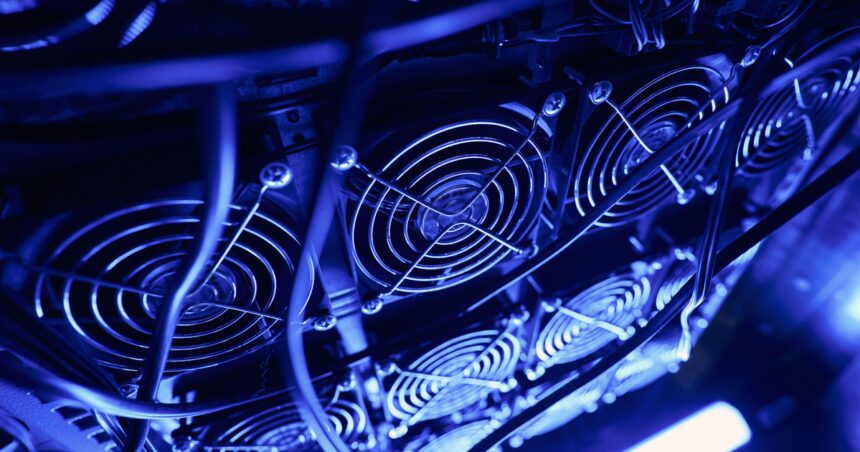 What Is Closed-Loop Cooling, and When Should Data Centers Use It?