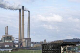 Duke Energy to Revisit Coal Plans If Trump Axes Pollution Rules