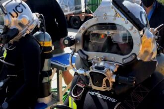 DAVD display helps divers navigate undersea conditions