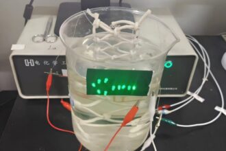 Yarn-like battery prototype uses seawater to power devices