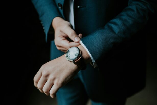 Man in a suit illustrating the launch of ARI, a professional-grade AI research agent for businesses created by You.com as part of their growing ecosystem of artificial intelligence agents.