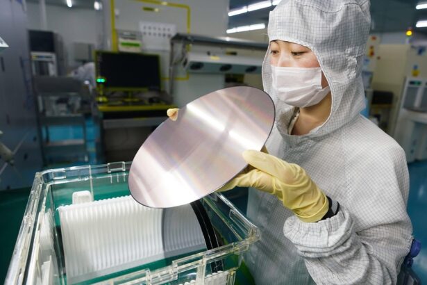 AI Chip Market Soars, Forcing Manufacturers, Technology to Evolve