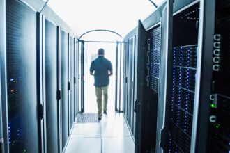 How Centralized Data Center Management Maximizes Uptime