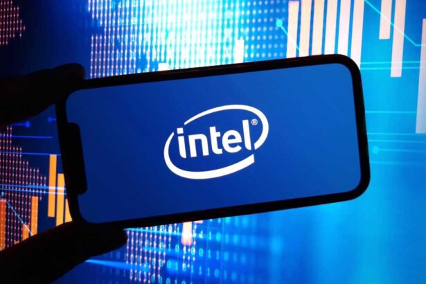 Intel szuka gotówki / Fot. Piotr Swat, Shutterstock.com