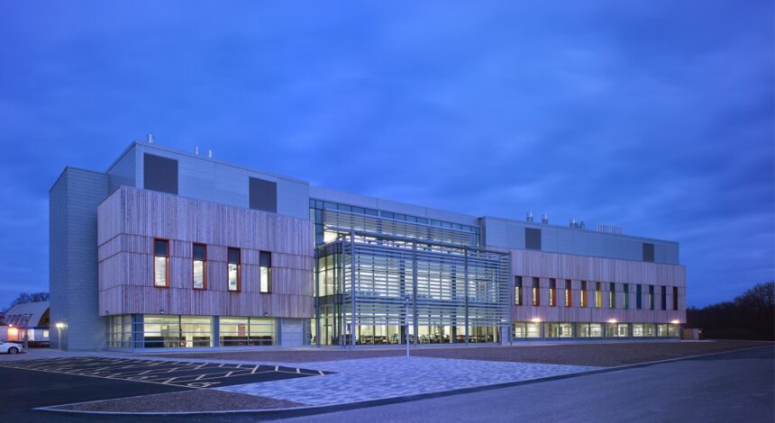 Schneider Electric and EcoXpert Partner Advanced Power Technology Win ‘Data Centre Consolidation / Upgrade Project of the Year’ at the DCS Awards 2025