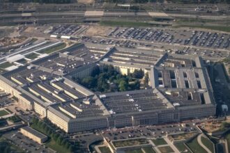Senators Revive Bill to Break Big Tech’s Grip on Pentagon Cloud Deals