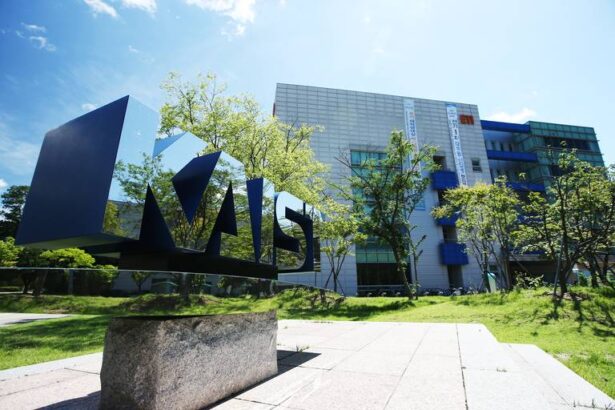 Energy-Efficient NPU Technology Cuts AI Power Use by 44%