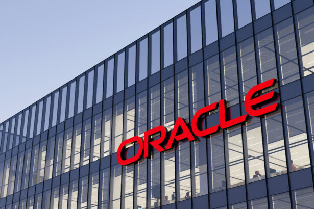 Oracle signs mystery cloud contract worth $30 billion