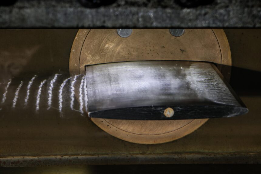 Clever device drastically reduces the vibration from rotating parts