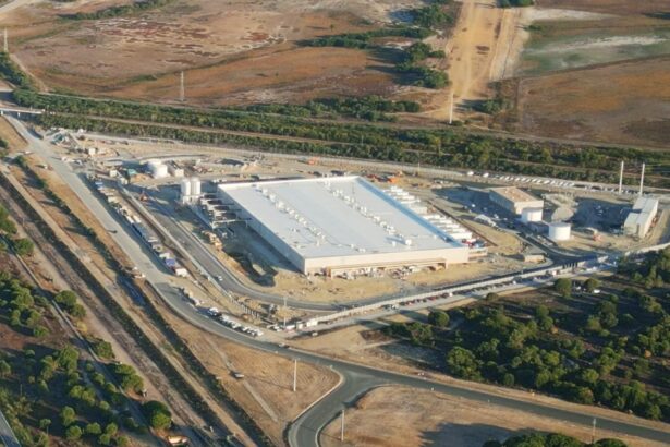 Microsoft to Rent Nscale AI Data Center in Portugal