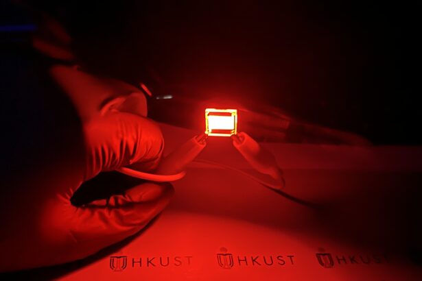 Engineers achieve record 31% efficiency in red quantum LEDs for enhanced display color and brightness