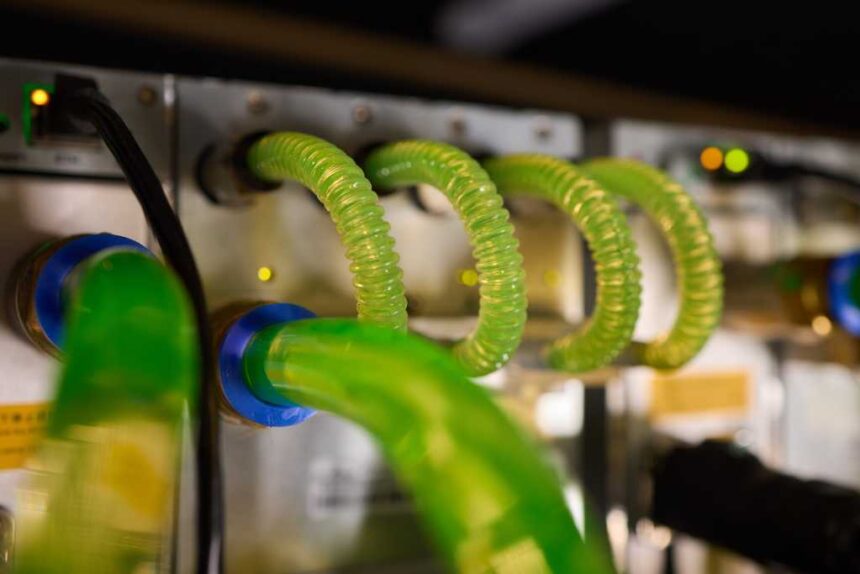 server with liquid cooling pipes