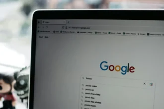 How AEO vs GEO reshapes AI-driven brand discovery in 2026