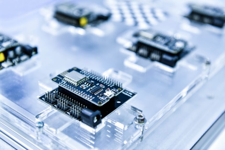 X-ray breakthrough enables real-time monitoring of electronic chips