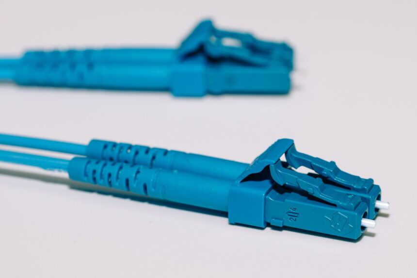 HUBER+SUHNER and Microsoft Azure strengthen HCF rollout