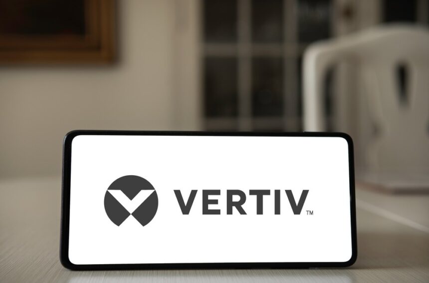 Vertiv introduces CoolPhase wall cooling system